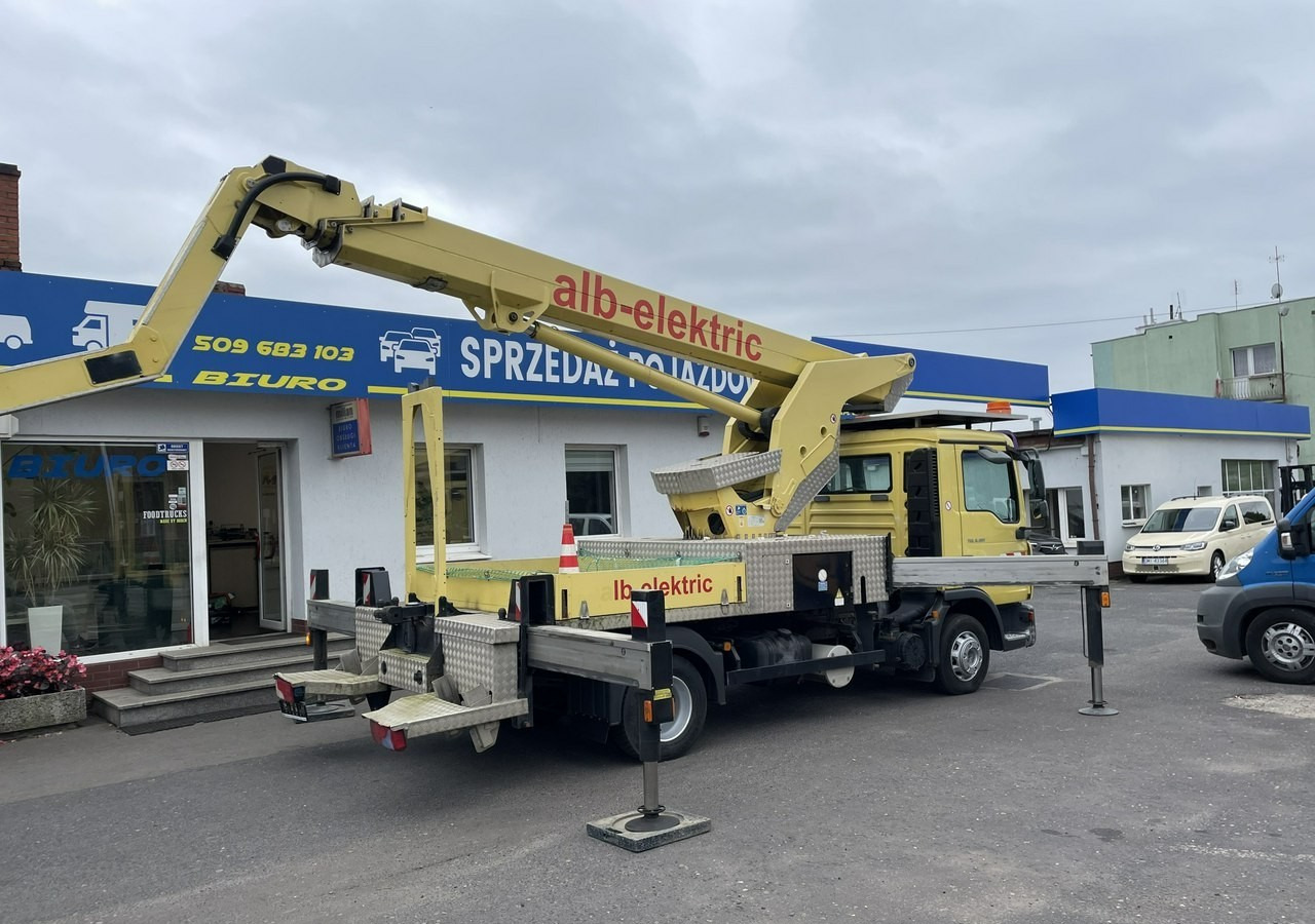 MAN Inny MAN Man TGL 8.180 Podnośnik koszowy 27m RUTHMANN T270 Zwyżka 2008 - Vazdušna platforma montirana na kamion: slika 2 MAN Inny MAN Man TGL 8.180 Podnośnik koszowy 27m RUTHMANN T270 Zwyżka 2008 - Vazdušna platforma montirana na kamion: slika 2