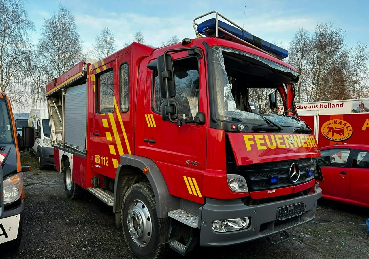 Mercedes-Benz Atego 918 Straż Pożarna 4X4 Wóz strażacki 2006 Atego 918 Straż Pożarna 4X4 Wóz strażacki 2006 - Vatrogasni kamion: slika 1 Mercedes-Benz Atego 918 Straż Pożarna 4X4 Wóz strażacki 2006 Atego 918 Straż Pożarna 4X4 Wóz strażacki 2006 - Vatrogasni kamion: slika 1