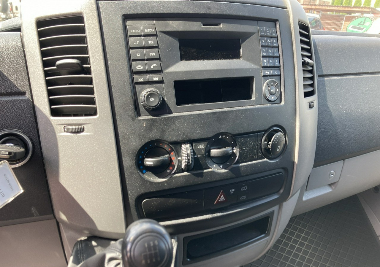 Furgon Mercedes-Benz Sprinter Sprinter 313CDI Max 2015: slika 6 Furgon Mercedes-Benz Sprinter Sprinter 313CDI Max 2015: slika 6