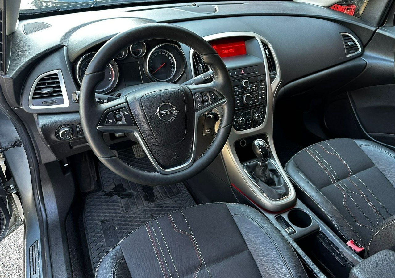 Opel Astra H Opel Astra 1.4-140KM Nowy silnik świeżo sprowadzony 2012 - Hečbek: slika 3 Opel Astra H Opel Astra 1.4-140KM Nowy silnik świeżo sprowadzony 2012 - Hečbek: slika 3
