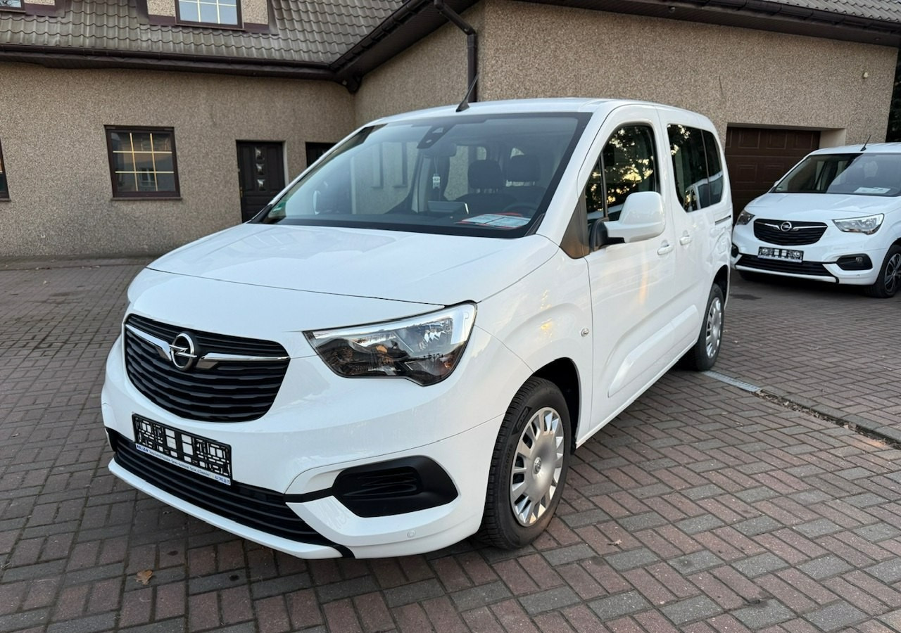 Opel Combo IV Combo Life Combo do przewozu Niepełnosprawnych inwalida rampa Model 2021 - Automobil: slika 2 Opel Combo IV Combo Life Combo do przewozu Niepełnosprawnych inwalida rampa Model 2021 - Automobil: slika 2