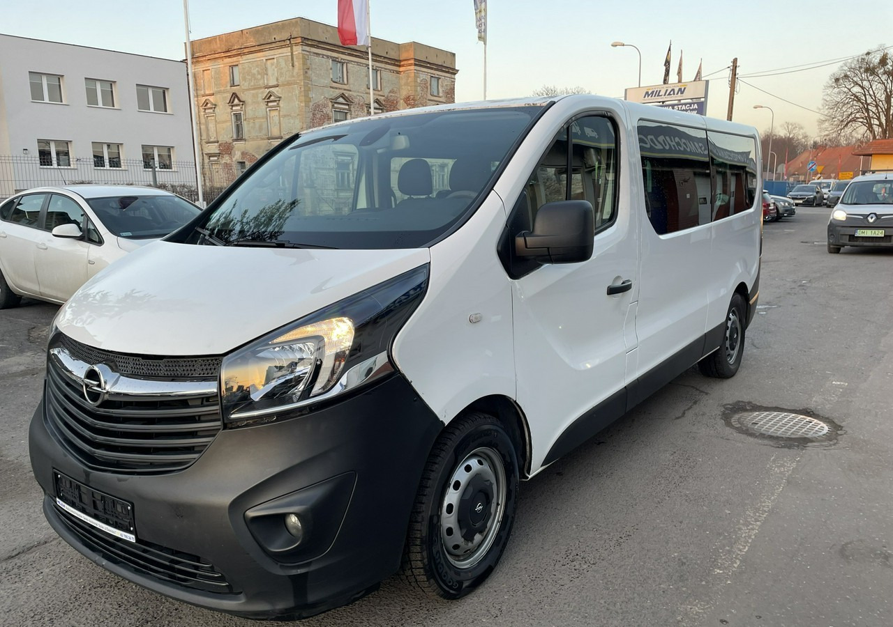 Opel Vivaro Opel Vivaro dla Niepełnosprawnych inwalida Rampa Model 2019 - Automobil: slika 2 Opel Vivaro Opel Vivaro dla Niepełnosprawnych inwalida Rampa Model 2019 - Automobil: slika 2