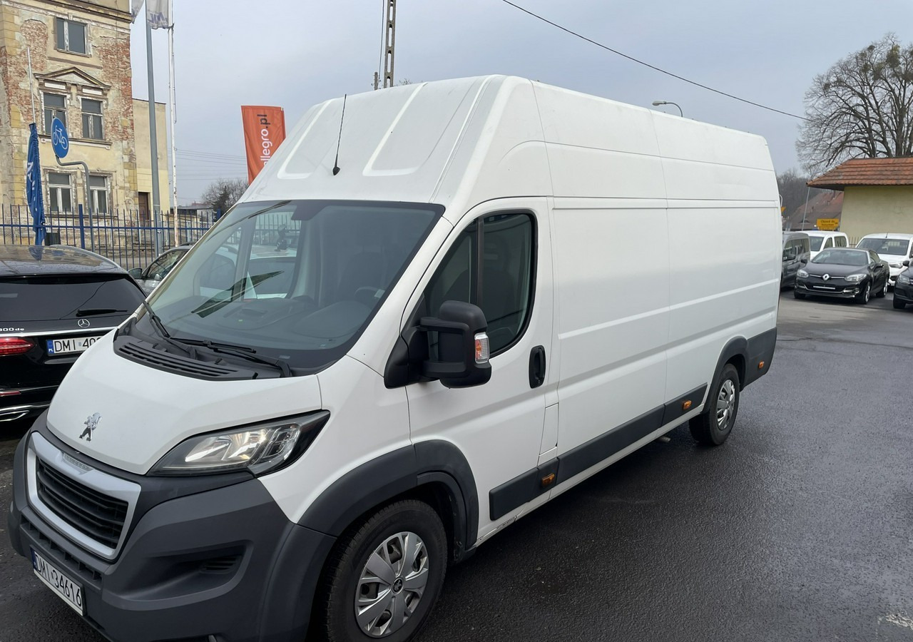 Peugeot Boxer Boxer 163KM MEGA MAX 2x podwyższany Klima Salon PL 2017 - Furgon: slika 5 Peugeot Boxer Boxer 163KM MEGA MAX 2x podwyższany Klima Salon PL 2017 - Furgon: slika 5