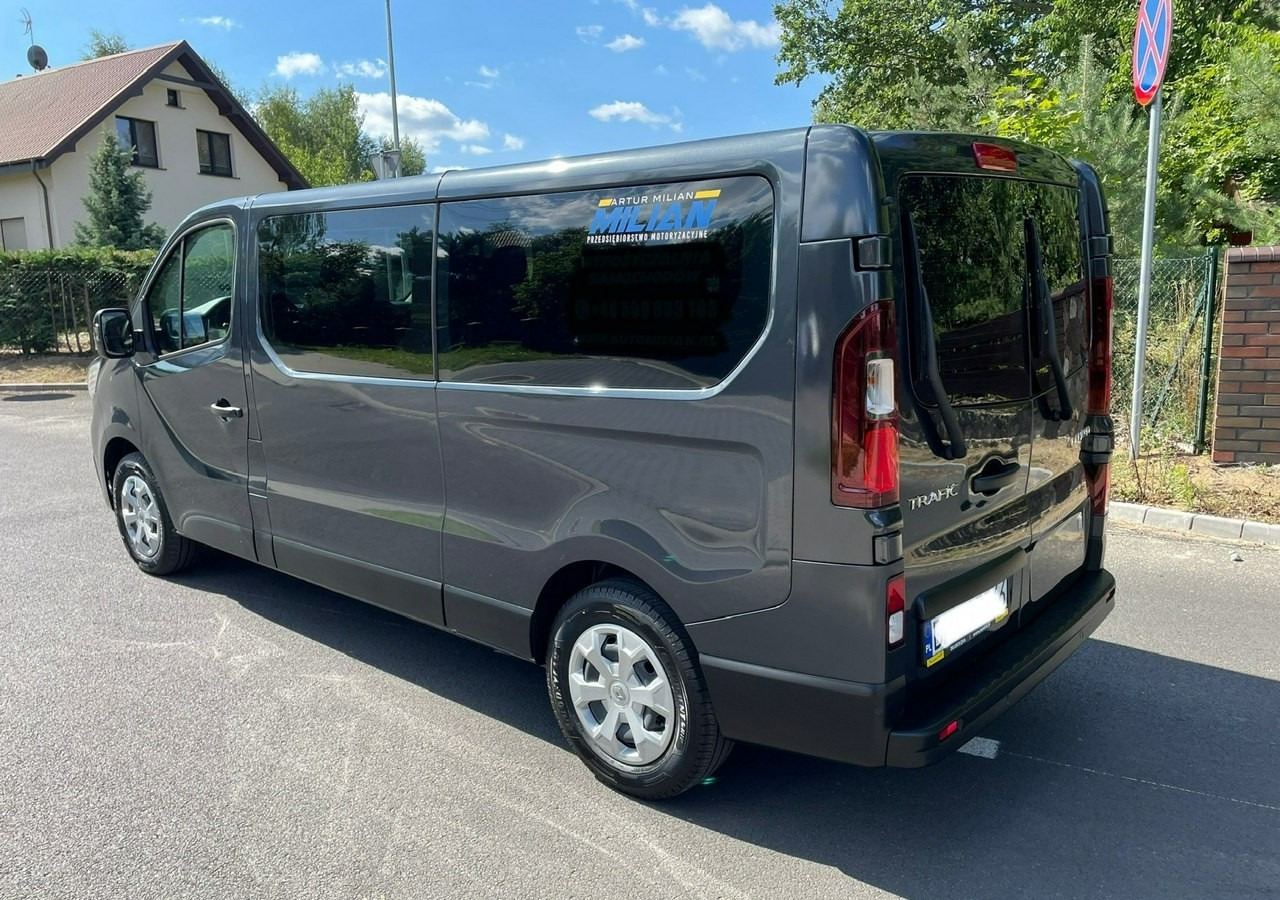 Renault Trafic III 2.0dci 150KM 9-osobowy do przewozu niepełnosprawnych RAMPA 2022 PFRO - Automobil: slika 4 Renault Trafic III 2.0dci 150KM 9-osobowy do przewozu niepełnosprawnych RAMPA 2022 PFRO - Automobil: slika 4
