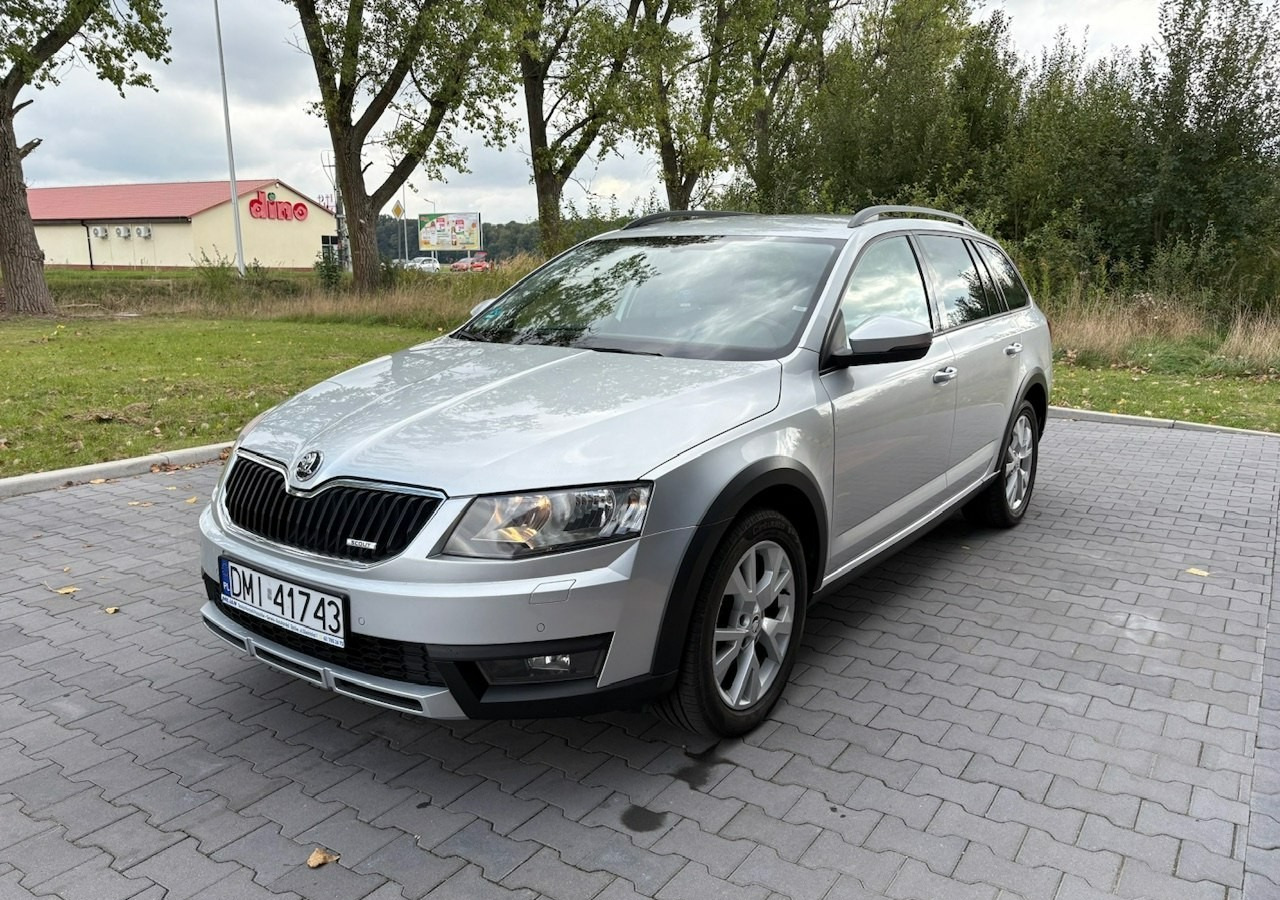 Automobil Skoda Octavia III Skoda Octavia 4X4 Scout 2.0 TDI -150KM Model 2017 Bezwypadkowa FV 23: slika 7