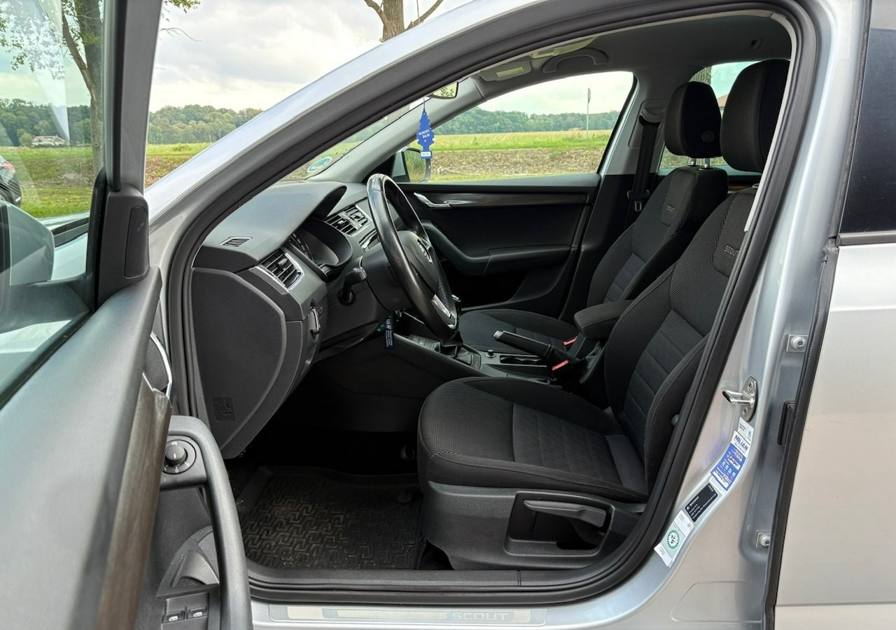 Automobil Skoda Octavia III Skoda Octavia 4X4 Scout 2.0 TDI -150KM Model 2017 Bezwypadkowa FV 23: slika 13