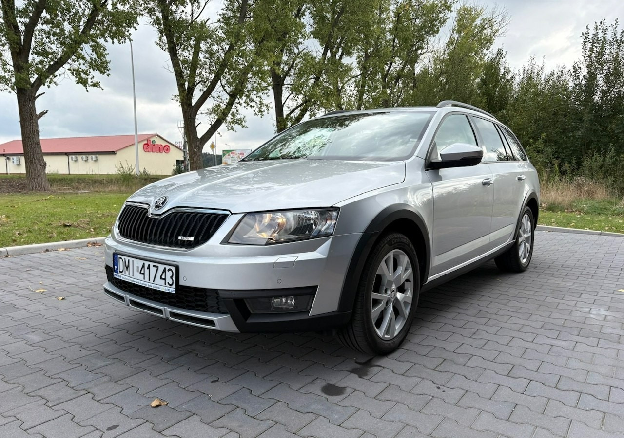 Automobil Skoda Octavia III Skoda Octavia 4X4 Scout 2.0 TDI -150KM Model 2017 Bezwypadkowa FV 23: slika 8