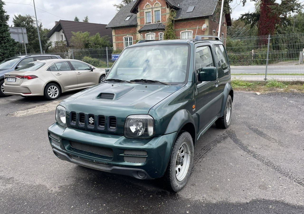 Suzuki Jimny Suzuki Jimny 1.5 Diesel 4X4 - SUV: slika 2 Suzuki Jimny Suzuki Jimny 1.5 Diesel 4X4 - SUV: slika 2