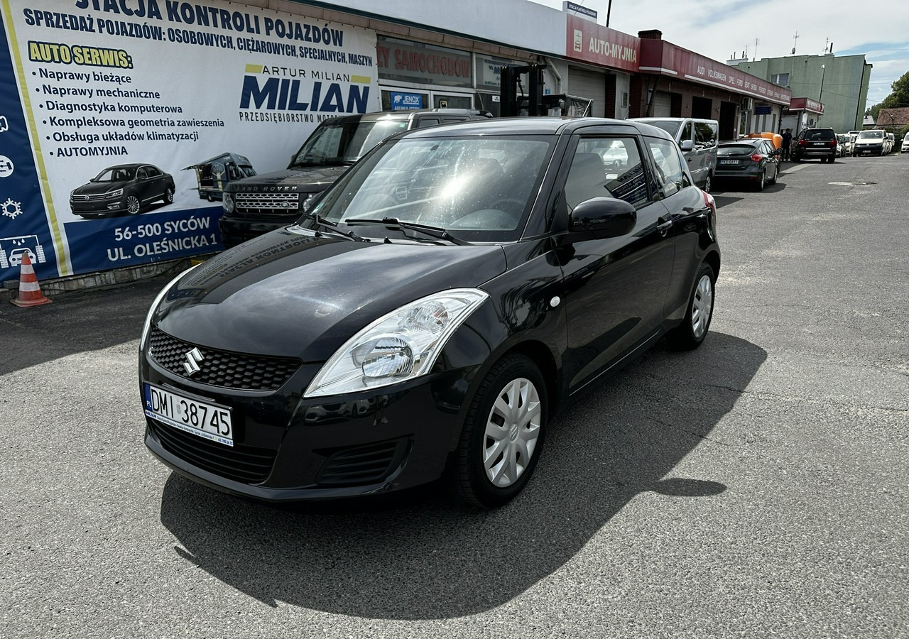 Suzuki Swift V Suzuki Swift 1.2-94KM Klima Model 2012 - Hečbek: slika 2 Suzuki Swift V Suzuki Swift 1.2-94KM Klima Model 2012 - Hečbek: slika 2