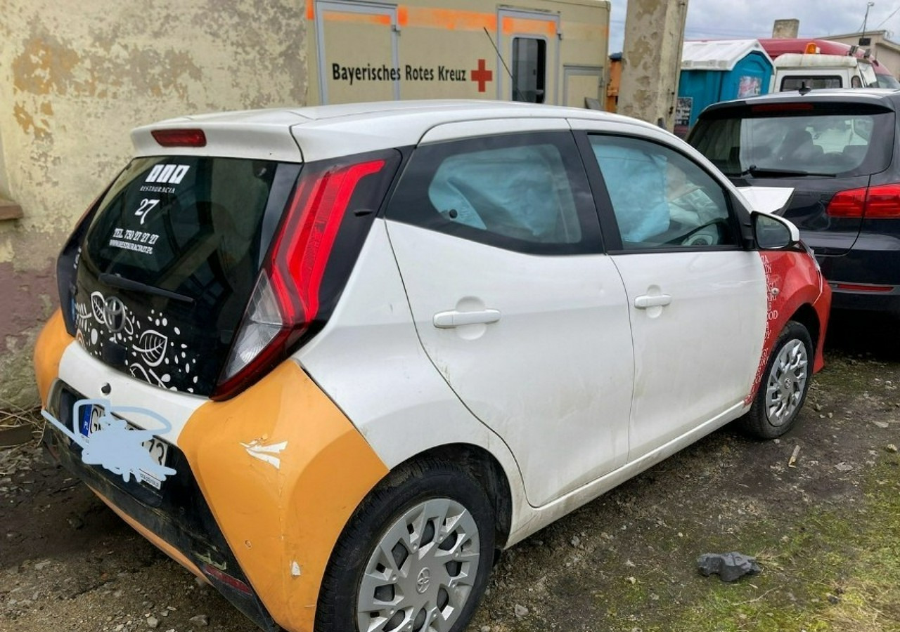 Toyota Aygo II Aygo 1.0-16V Klima Salon PL 2021 Bezyna + LPG - Hečbek: slika 2 Toyota Aygo II Aygo 1.0-16V Klima Salon PL 2021 Bezyna + LPG - Hečbek: slika 2