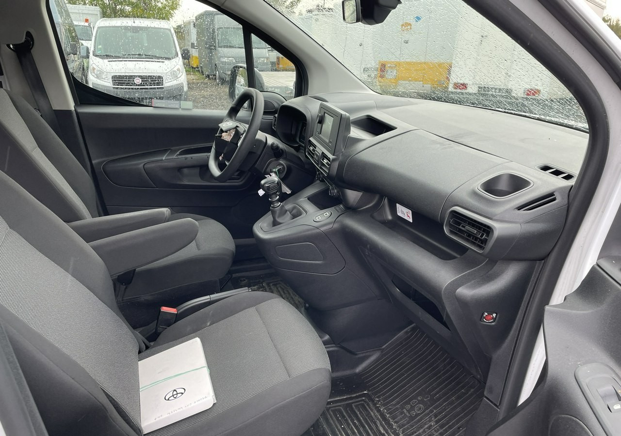 Toyota Inny Toyota Toyota Proace City MAXI Brygadówka dokka Klima 5-osob Salon PL 2024 - Furgon: slika 5 Toyota Inny Toyota Toyota Proace City MAXI Brygadówka dokka Klima 5-osob Salon PL 2024 - Furgon: slika 5
