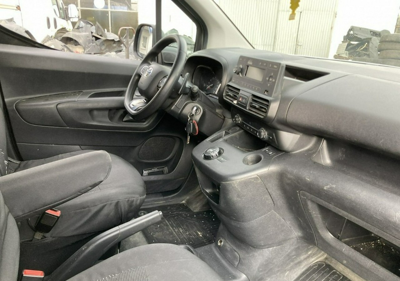 Toyota Inny Toyota Toyota Proace City Maxi - 5 osob Automat Klima Salon PL Model 2021 - Furgon: slika 4 Toyota Inny Toyota Toyota Proace City Maxi - 5 osob Automat Klima Salon PL Model 2021 - Furgon: slika 4