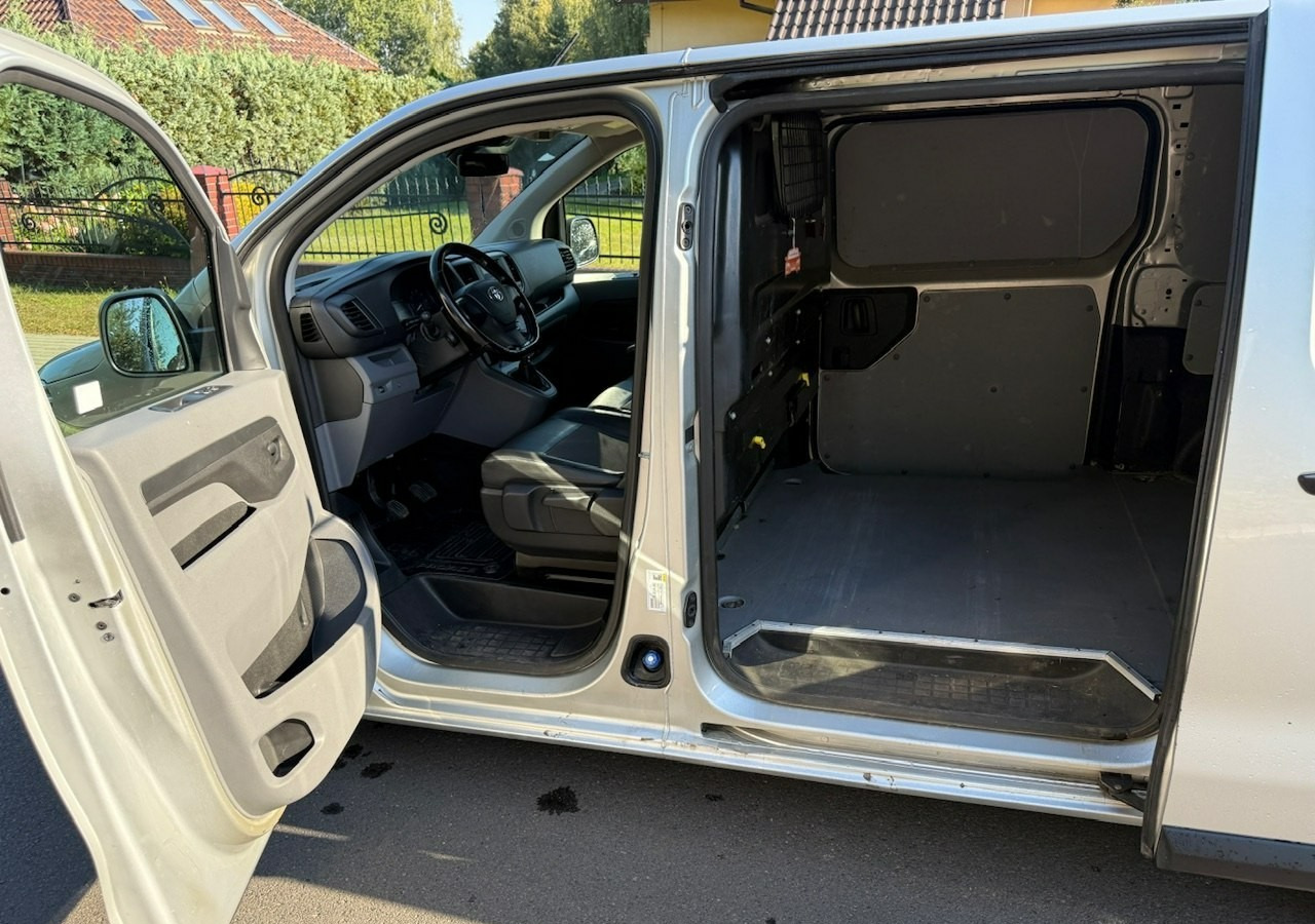 Furgon Toyota Proace Toyota ProAce 2.0-122KM Max -Long Klima 2x boczne drzwi Salon PL: slika 17