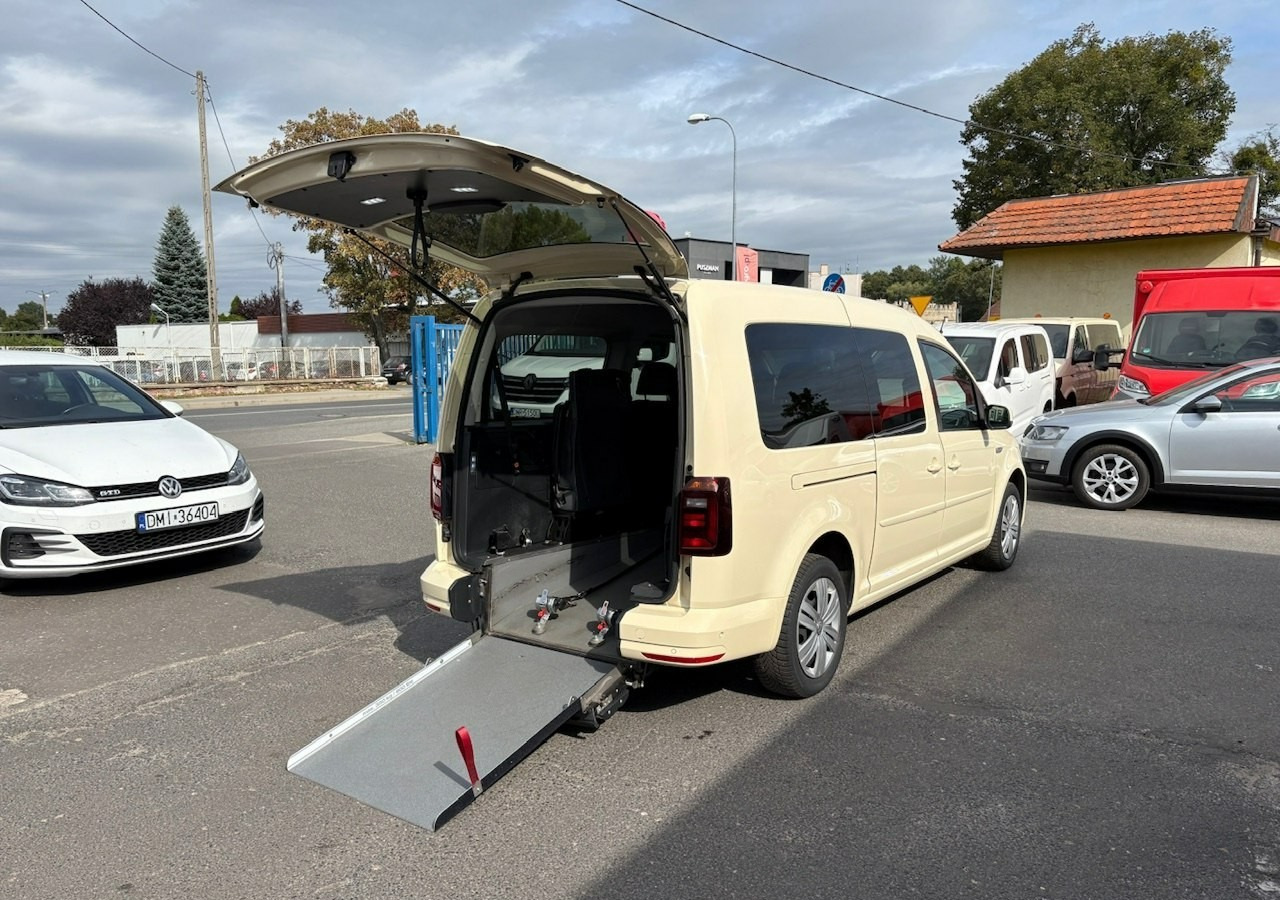 Volkswagen Caddy III Caddy 2.0-150 Niepełnosprawnych inwalida rampa Bogate wyposażeniePFR - Karavan: slika 4 Volkswagen Caddy III Caddy 2.0-150 Niepełnosprawnych inwalida rampa Bogate wyposażeniePFR - Karavan: slika 4