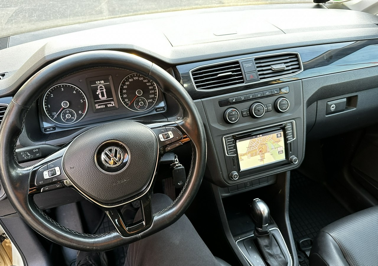 Volkswagen Caddy III Caddy 2.0 TDI do przewozu Niepełnosprawnych Inwalida Rampa 2020 Pefr - Automobil: slika 4 Volkswagen Caddy III Caddy 2.0 TDI do przewozu Niepełnosprawnych Inwalida Rampa 2020 Pefr - Automobil: slika 4