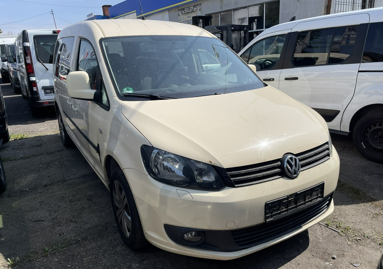 Volkswagen Caddy III Caddy do przewozu Niepełnosprawnych inwalida rampa 2015 - Automobil: slika 3 Volkswagen Caddy III Caddy do przewozu Niepełnosprawnych inwalida rampa 2015 - Automobil: slika 3