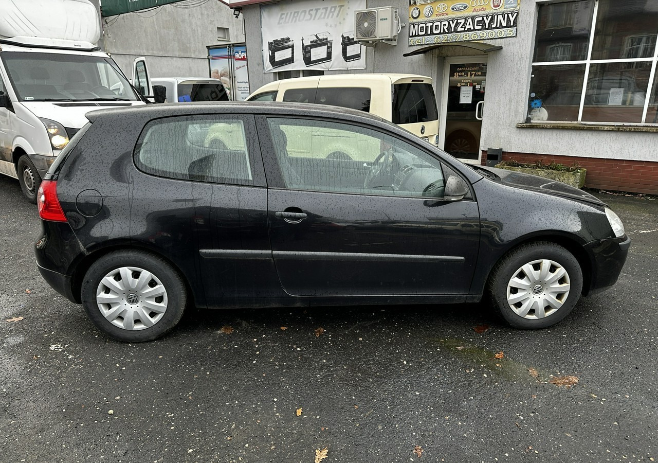 Volkswagen Golf V Golf V 1,4-80KM Klima 2007 - Automobil: slika 4 Volkswagen Golf V Golf V 1,4-80KM Klima 2007 - Automobil: slika 4