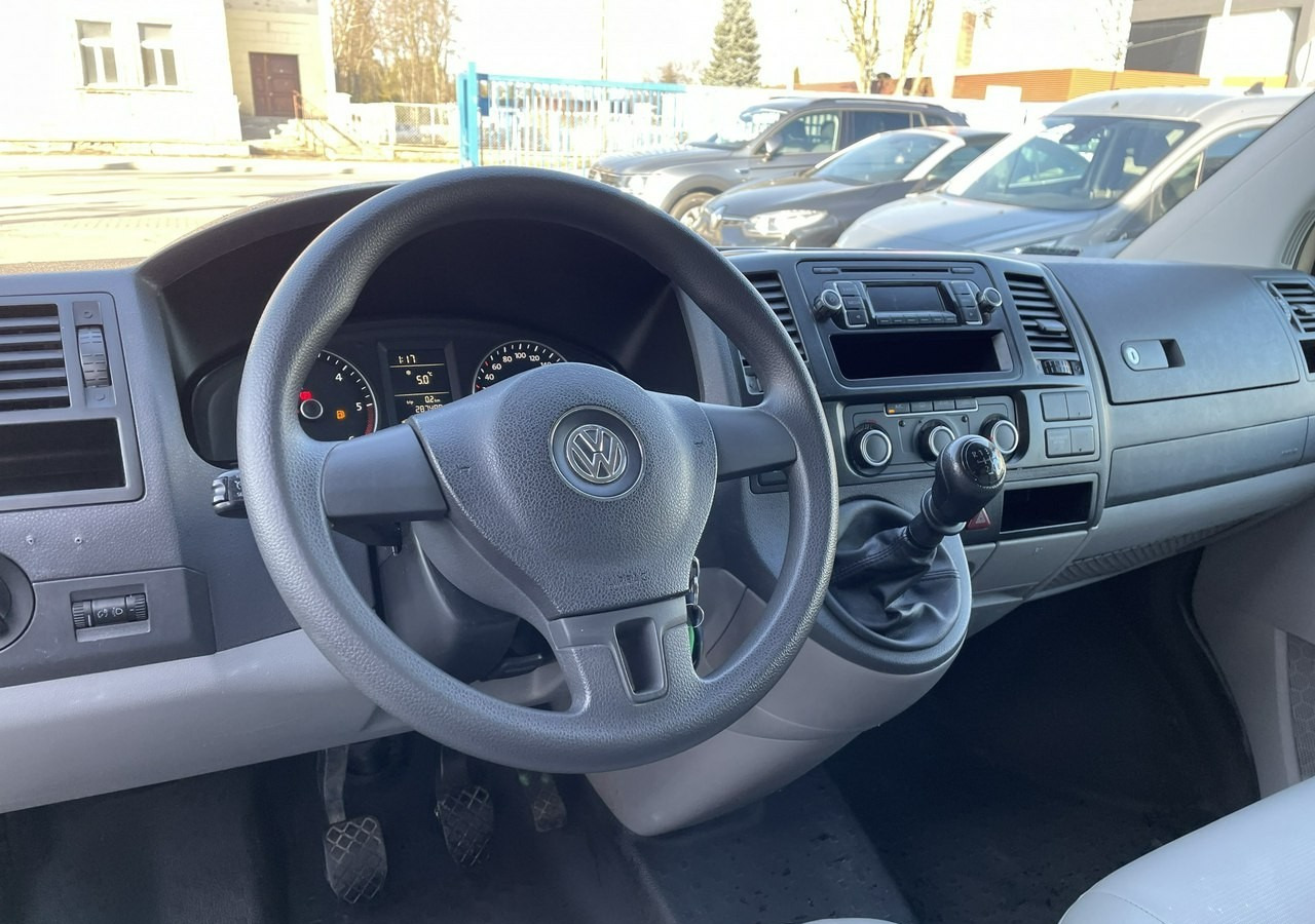 Volkswagen Inny Volkswagen Volkswagen Caravelle 2.0-140KM 2015 - Automobil: slika 3 Volkswagen Inny Volkswagen Volkswagen Caravelle 2.0-140KM 2015 - Automobil: slika 3