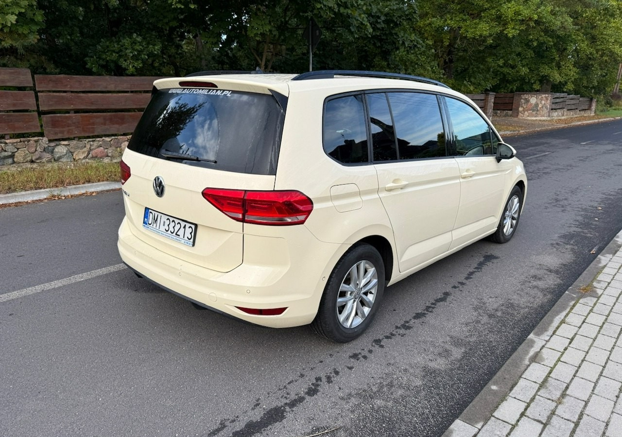 Volkswagen Touran III 2.0 TDI DSG 120 KM Automat 7osobowy Klima Skóra Full Serwis 2020 - Karavan: slika 3 Volkswagen Touran III 2.0 TDI DSG 120 KM Automat 7osobowy Klima Skóra Full Serwis 2020 - Karavan: slika 3