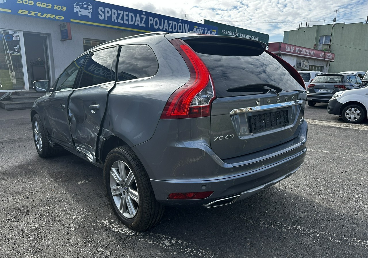 Volvo XC60 I Volvo XC 60 D4AWD Bogate wyposażenie 2017 - SUV: slika 5 Volvo XC60 I Volvo XC 60 D4AWD Bogate wyposażenie 2017 - SUV: slika 5