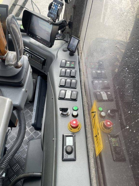 Lizing Komatsu 911.5  Komatsu 911.5: slika 10