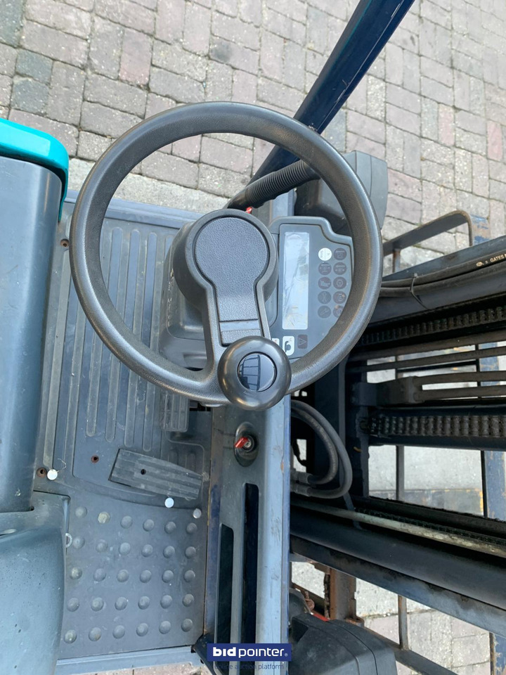 Heftruck elektrisch - 3 wiel - 1600kg! Freelift! Komatsu FB16 - 5.5 mtr. Sideshift! - Električni viljuškar: slika 3 Heftruck elektrisch - 3 wiel - 1600kg! Freelift! Komatsu FB16 - 5.5 mtr. Sideshift! - Električni viljuškar: slika 3