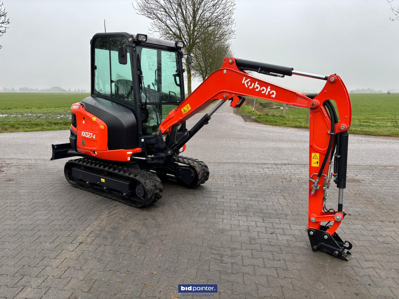 Kubota KX 027 - 4 GL minigraver - Mini bager: slika 2 Kubota KX 027 - 4 GL minigraver - Mini bager: slika 2