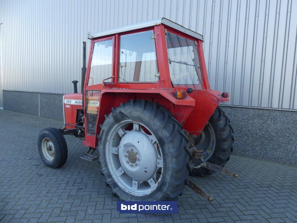 Massey Ferguson 260 with 4226 Hours and powersteering - Traktor: slika 4 Massey Ferguson 260 with 4226 Hours and powersteering - Traktor: slika 4