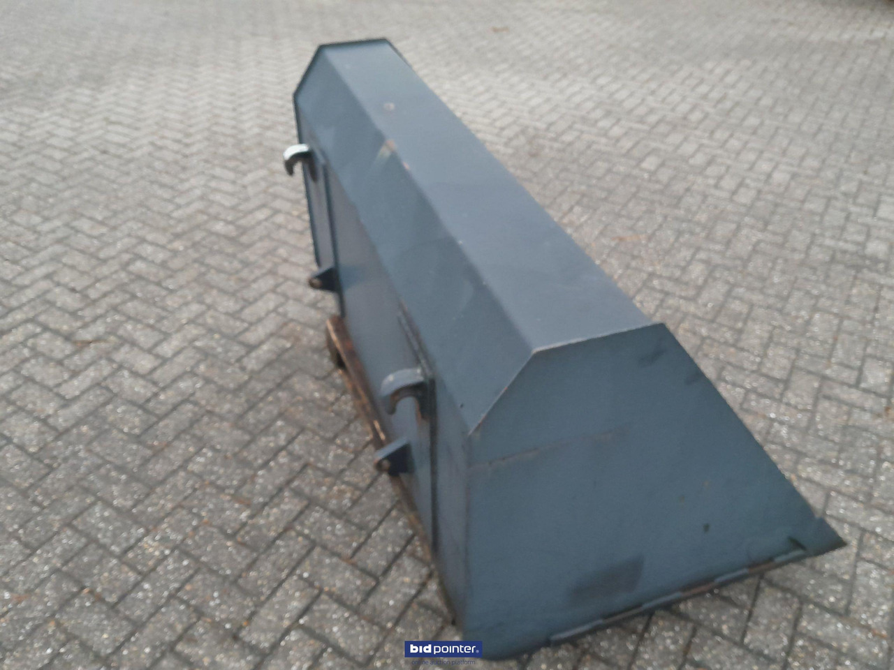 Volumebak  shovel traktor - Utovarna kašika: slika 3 Volumebak  shovel traktor - Utovarna kašika: slika 3