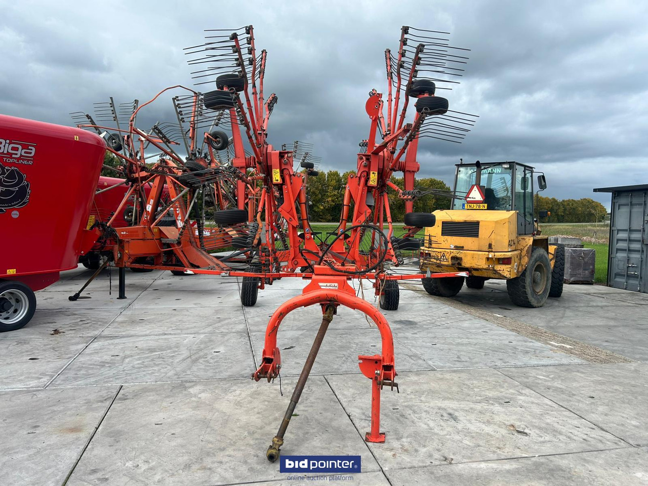 Prevrtač/ Grabuljač kuhn GA8121: slika 8 Prevrtač/ Grabuljač kuhn GA8121: slika 8