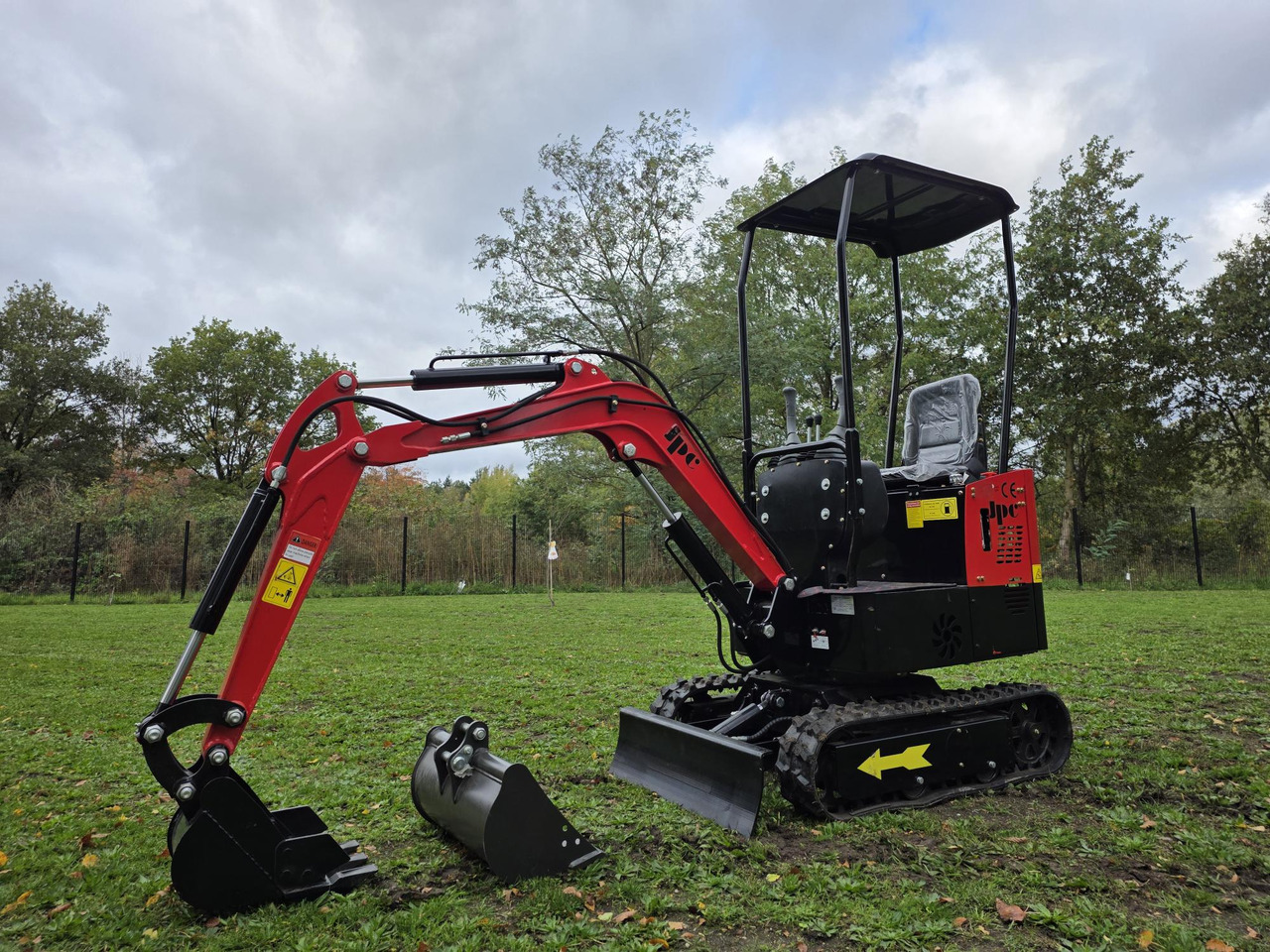 Jpc ht 1200 - Mini bager: slika 1 Jpc ht 1200 - Mini bager: slika 1