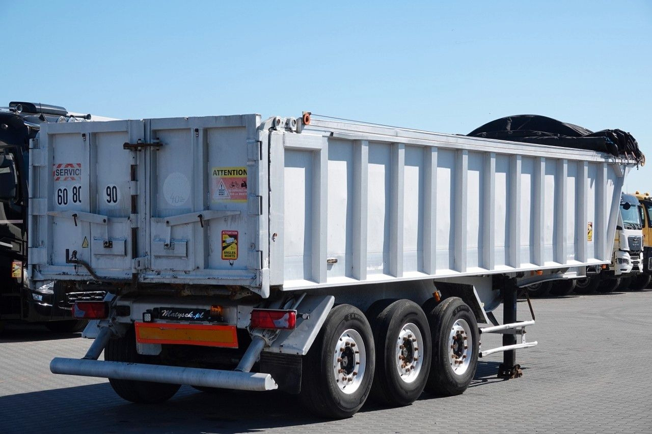 Benalu WYWROTKA / 25 m3 / ALUMINIOWA / OŚ PODNOSZONA / - Poluprikolica istovarivača: slika 3 Benalu WYWROTKA / 25 m3 / ALUMINIOWA / OŚ PODNOSZONA / - Poluprikolica istovarivača: slika 3