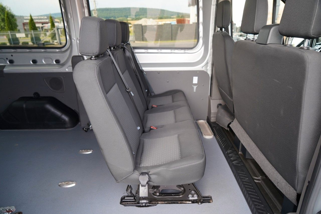 Putnički kombi Ford TRANSIT / 6 miejsc + Najazd na wózek / Dla osób: slika 9