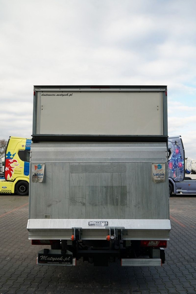 Dostavno vozilo hladnjača Ford TRANSIT / KONTENER - 4,2 M / WINDA DHOLLANDIA: slika 12 Dostavno vozilo hladnjača Ford TRANSIT / KONTENER - 4,2 M / WINDA DHOLLANDIA: slika 12