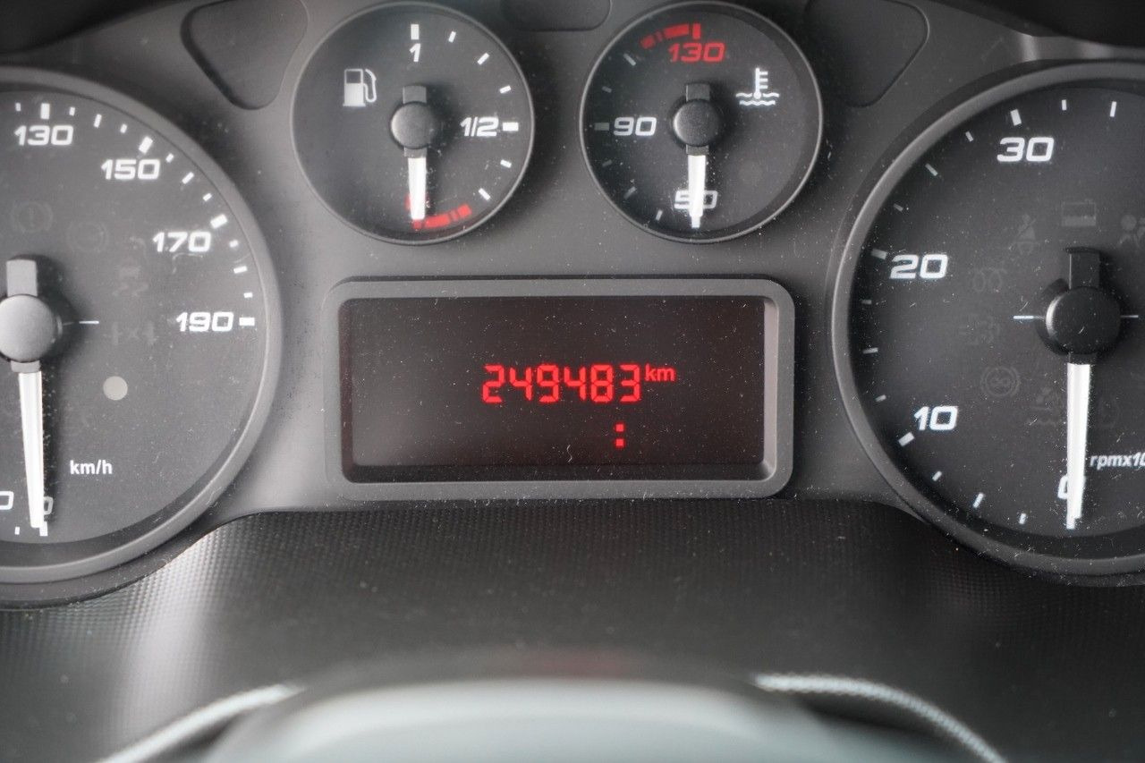 Dostavno vozilo kiper Iveco DAILY 35-140 / WYWROTKA / BRYGADÓWKA / BLIŹNIAK: slika 19