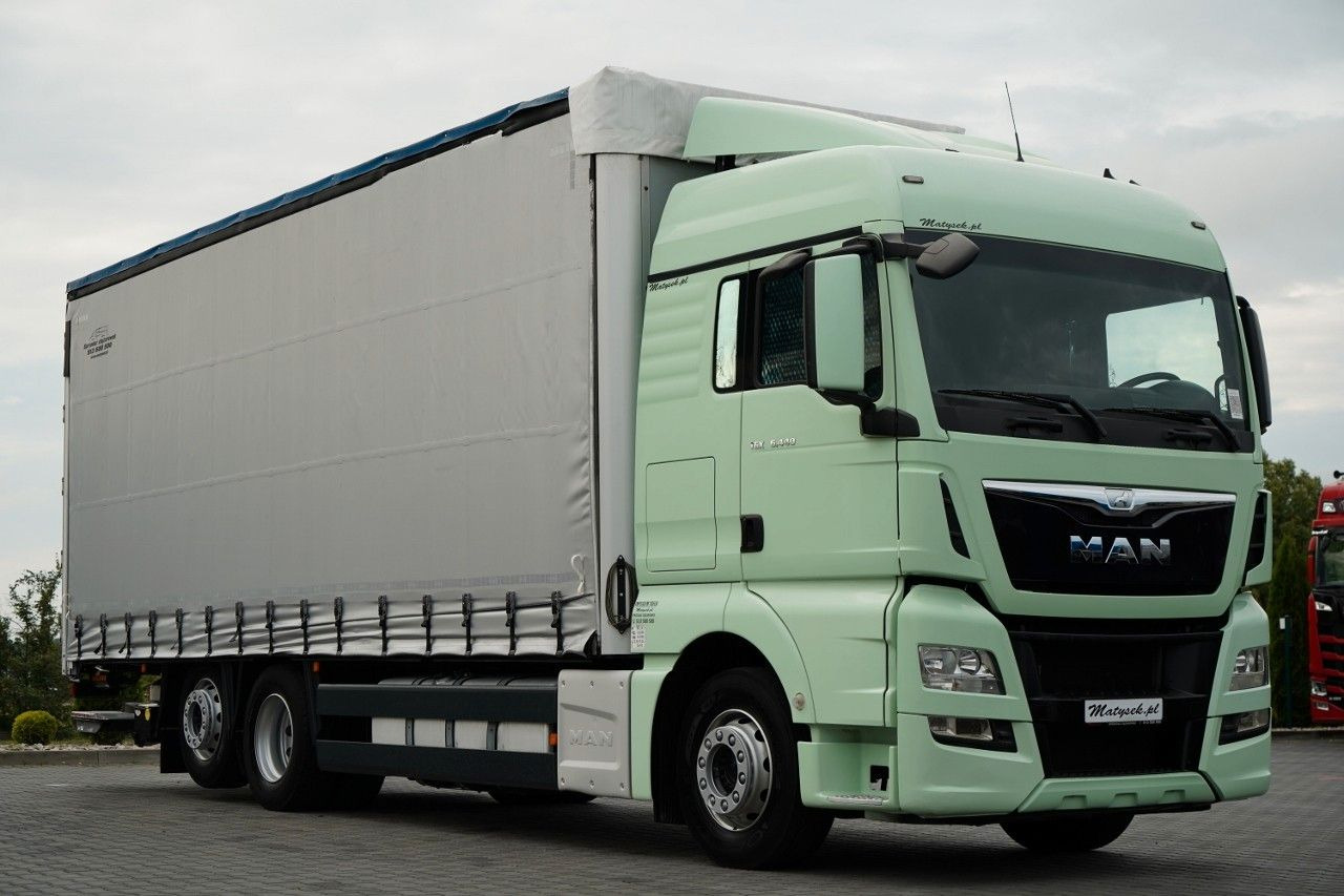 MAN TGX 26.440 / 6x2 / FIRANKA - 8,15 m / SOLÓWKA / MAN TGX 26.440 / 6x2 / FIRANKA - 8,15 m / SOLÓWKA / - Kamion sa ceradom: slika 1 MAN TGX 26.440 / 6x2 / FIRANKA - 8,15 m / SOLÓWKA / MAN TGX 26.440 / 6x2 / FIRANKA - 8,15 m / SOLÓWKA / - Kamion sa ceradom: slika 1