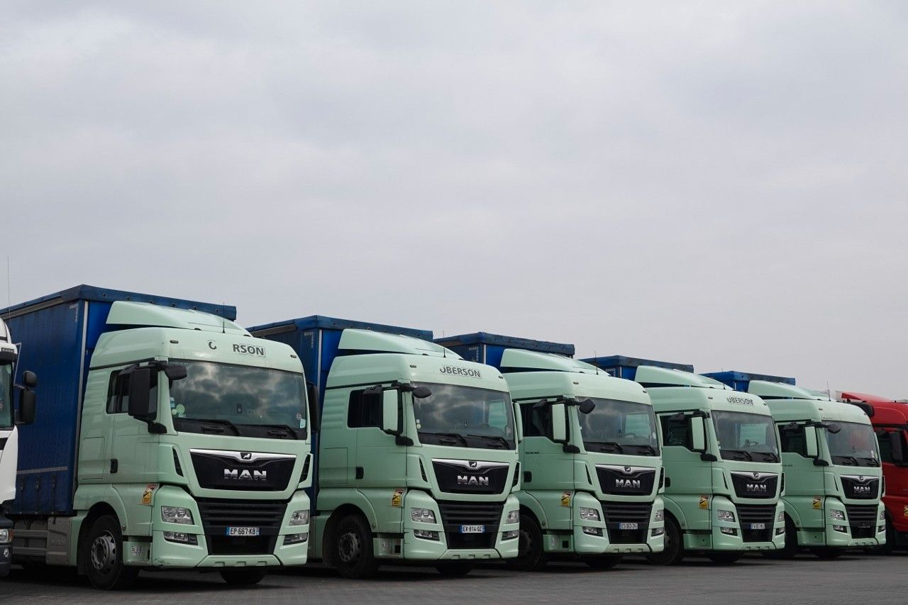 MAN TGX 26.460 / ZESTAW TANDEM PRZEJAZDOWY / 120 M3 - Kamion sa ceradom: slika 4 MAN TGX 26.460 / ZESTAW TANDEM PRZEJAZDOWY / 120 M3 - Kamion sa ceradom: slika 4