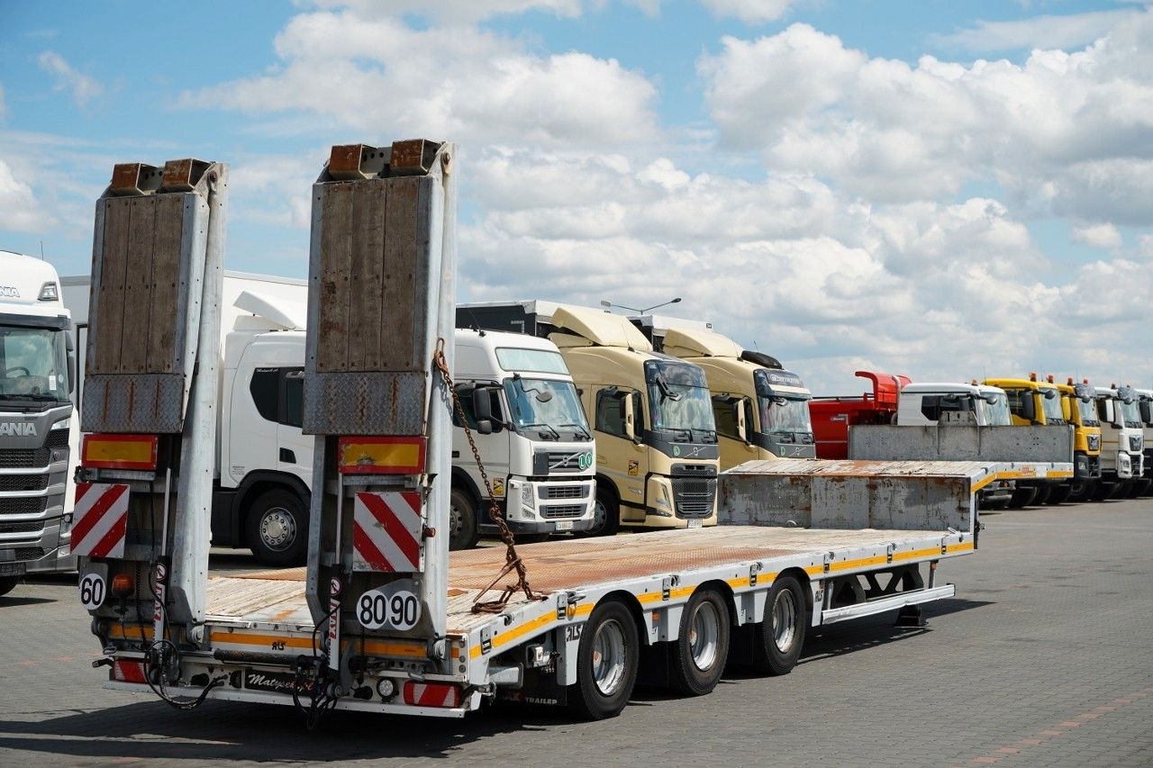 MAX TRAILLER NACZEPA LAWETA / NISKOPODWOZIOWA / 12, - Niska poluprikolica za prevoz: slika 5 MAX TRAILLER NACZEPA LAWETA / NISKOPODWOZIOWA / 12, - Niska poluprikolica za prevoz: slika 5