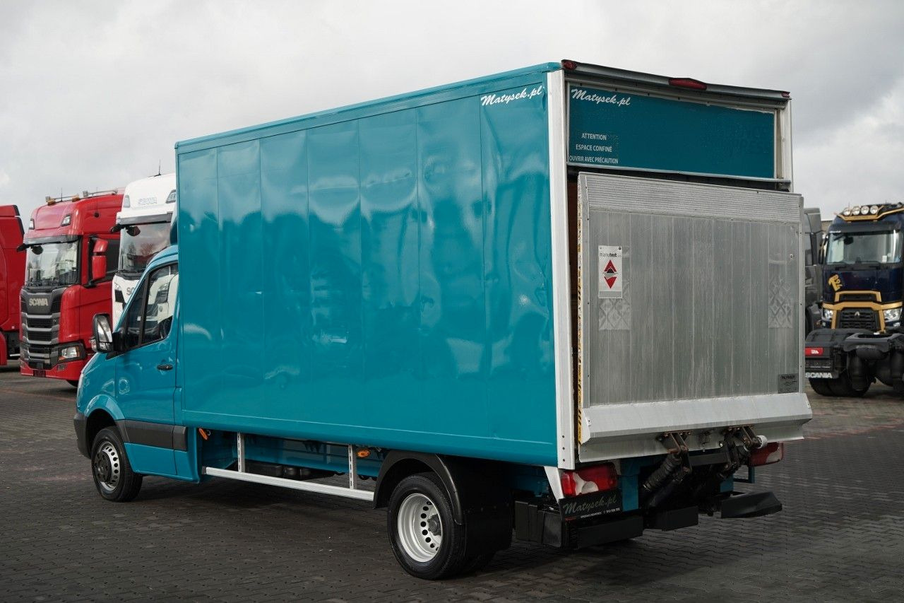 Mercedes-Benz SPRINTER / KONTENER 4,3 M / WINDA PALFINGER - Dostavno vozilo sa ceradom: slika 5 Mercedes-Benz SPRINTER / KONTENER 4,3 M / WINDA PALFINGER - Dostavno vozilo sa ceradom: slika 5