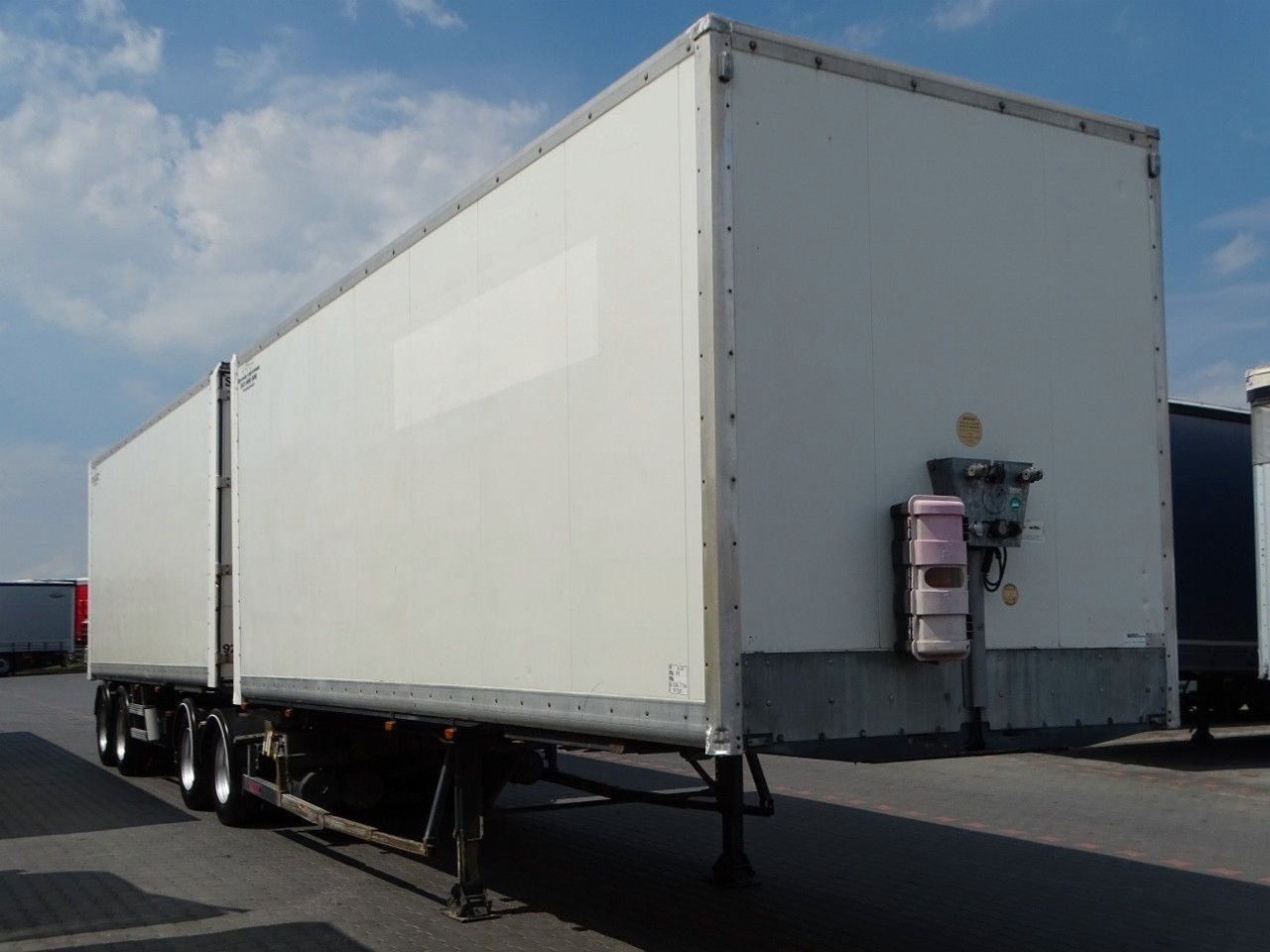 Poluprikolica sa zatvorenim sandukom Samro JUMBO VEHICULAR BOX- 7,3 M + 7,3 M/KOFFER TANDEM: slika 9