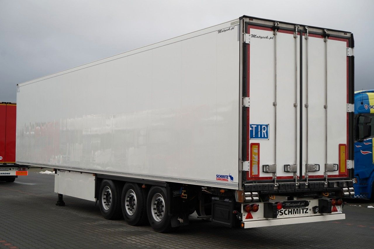 Schmitz Cargobull CHŁODNIA / THERMO KING / HAKÓWKA / OŚ PODNOSZO - Poluprikolica hladnjače: slika 4 Schmitz Cargobull CHŁODNIA / THERMO KING / HAKÓWKA / OŚ PODNOSZO - Poluprikolica hladnjače: slika 4
