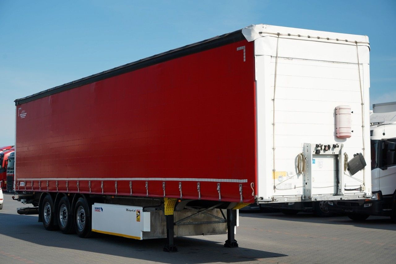 Schmitz Cargobull FIRANKA / STANDARD / 2x OŚ PODNOSZONA / WINDA / - Poluprikolica sa ceradom: slika 1 Schmitz Cargobull FIRANKA / STANDARD / 2x OŚ PODNOSZONA / WINDA / - Poluprikolica sa ceradom: slika 1