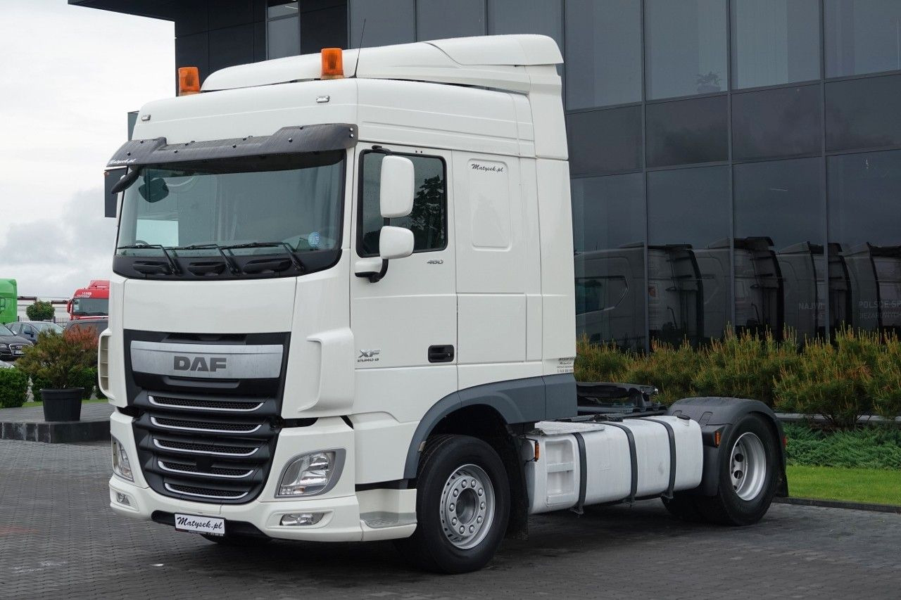 DAF XF 460 / SPACE CAB / OPONY 100% / SPROWADZONY / - Tegljač: slika 1 DAF XF 460 / SPACE CAB / OPONY 100% / SPROWADZONY / - Tegljač: slika 1