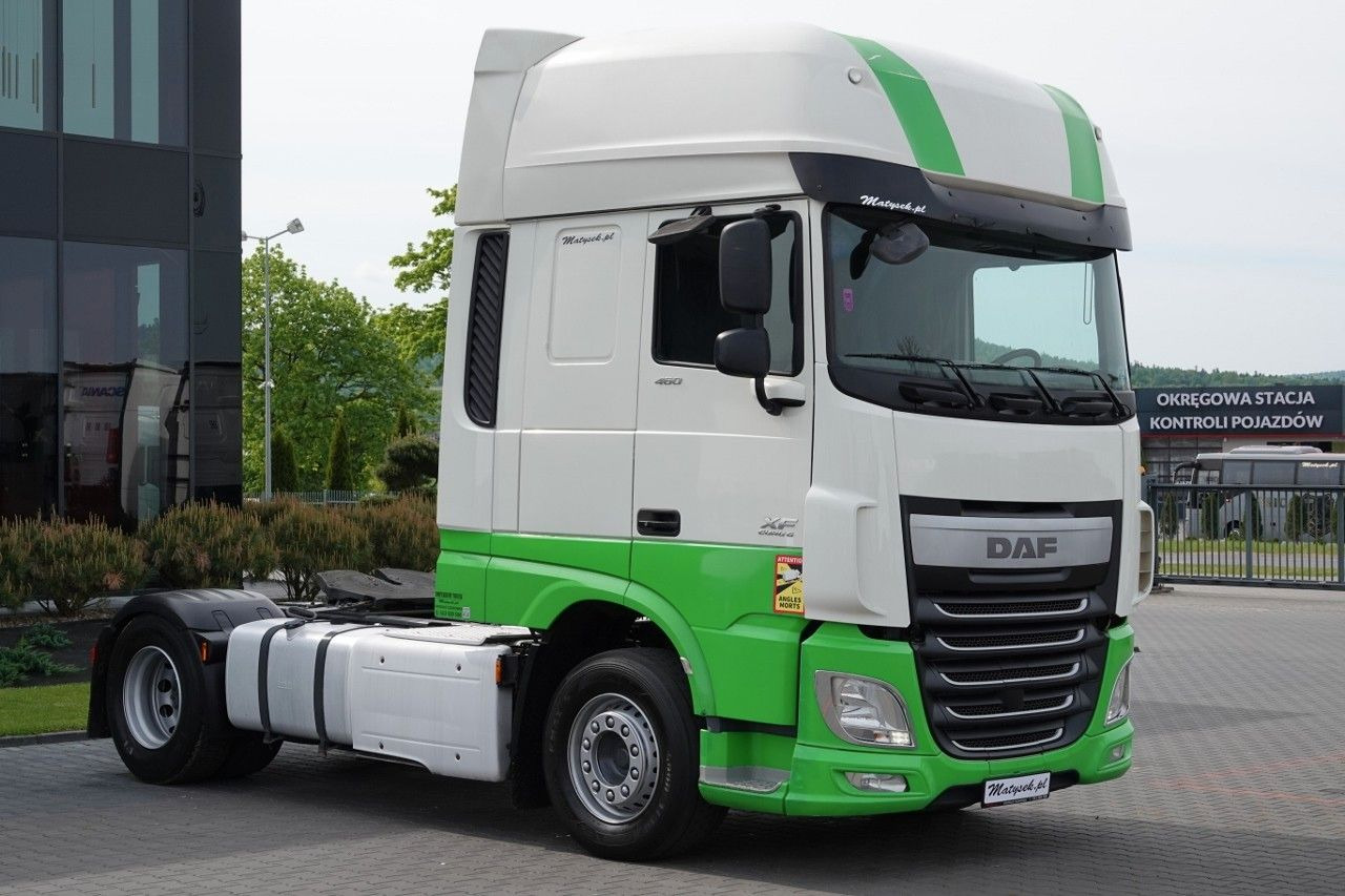 DAF XF 460 / SUPER SPACE CAB / EURO 6 / 2015 YEAR / - Tegljač: slika 1 DAF XF 460 / SUPER SPACE CAB / EURO 6 / 2015 YEAR / - Tegljač: slika 1