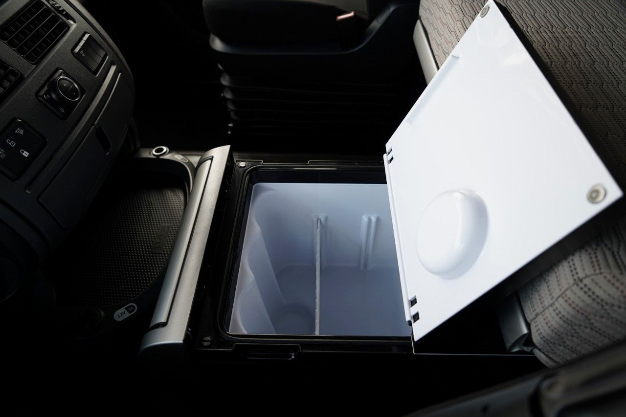 Tegljač DAF XF 480 / SUPER SPACE CAB / 2021 ROK: slika 26 Tegljač DAF XF 480 / SUPER SPACE CAB / 2021 ROK: slika 26