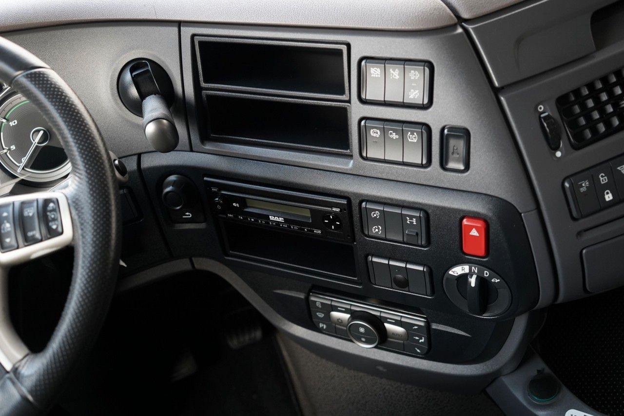 Tegljač DAF XF 480 / SUPER SPACE CAB / 2021 ROK: slika 29 Tegljač DAF XF 480 / SUPER SPACE CAB / 2021 ROK: slika 29