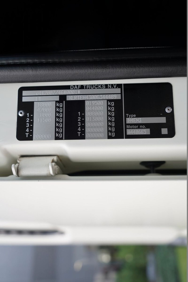 Tegljač DAF XF 480 / SUPER SPACE CAB / 2021 ROK: slika 36 Tegljač DAF XF 480 / SUPER SPACE CAB / 2021 ROK: slika 36