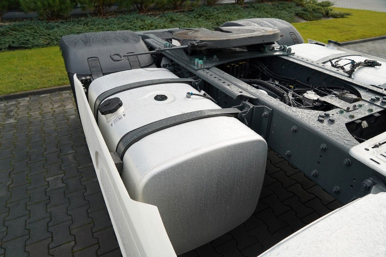 Tegljač DAF XF 480 / SUPER SPACE CAB / OPONY 100% / 2021 ROK: slika 17 Tegljač DAF XF 480 / SUPER SPACE CAB / OPONY 100% / 2021 ROK: slika 17