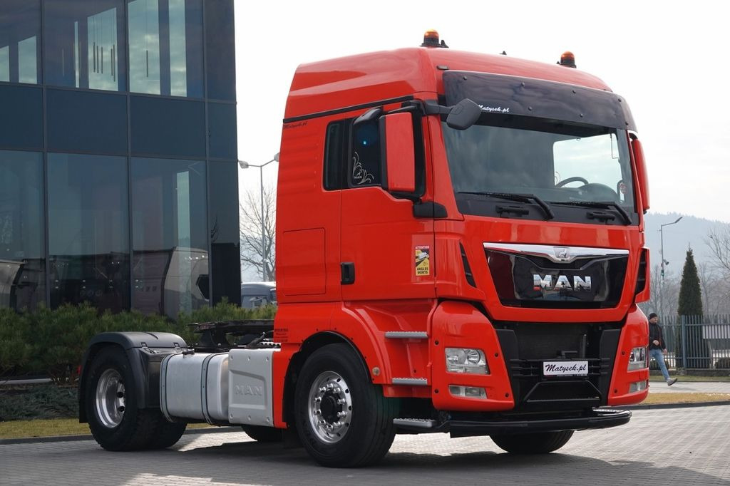 MAN TGX 18.440 / 4x4 / HYDRAULIKA / HYDRODRIVE / EUR MAN TGX 18.440 / 4x4 / HYDRAULIKA / HYDRODRIVE / EUR - Tegljač: slika 1 MAN TGX 18.440 / 4x4 / HYDRAULIKA / HYDRODRIVE / EUR MAN TGX 18.440 / 4x4 / HYDRAULIKA / HYDRODRIVE / EUR - Tegljač: slika 1