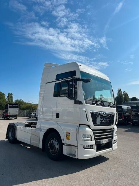 MAN TGX 18.510 / RETARDER / XXL / NAVI / SPROWADZONY - Tegljač: slika 2 MAN TGX 18.510 / RETARDER / XXL / NAVI / SPROWADZONY - Tegljač: slika 2